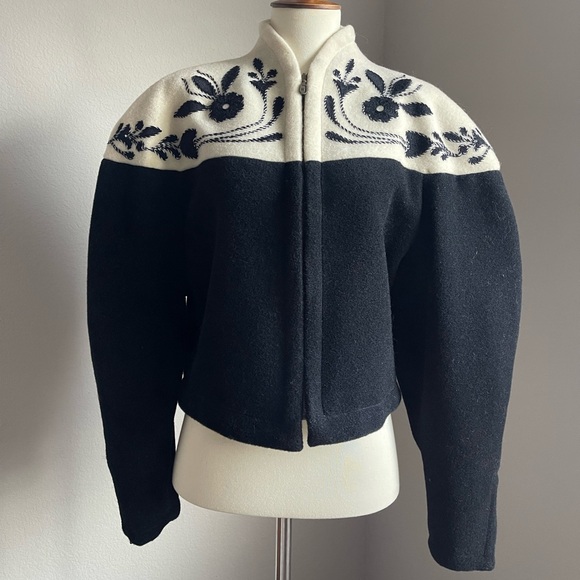 Cropped Wool Coat - similar to The Row styling - Picture 1 of 4